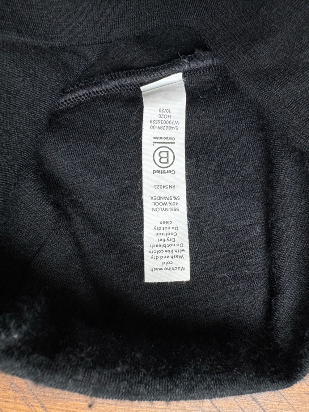 Athleta Foresthill Ascent Seamless Turtleneck - Picture 4 of 9